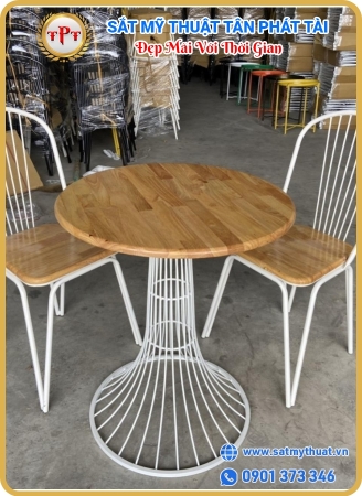 Bàn ghế sắt mỹ thuật 07