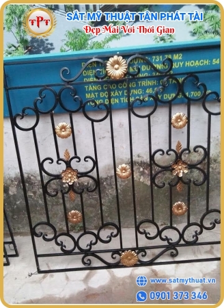 Bảo vệ cửa sắt 05