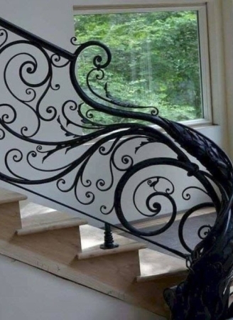 Cầu thang săt mỷ thuật