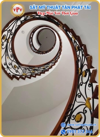 Cầu thang săt mỷ thuật