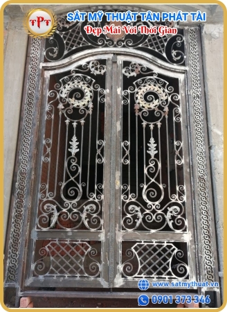 Cửa cổng sắt mỹ thuật 03