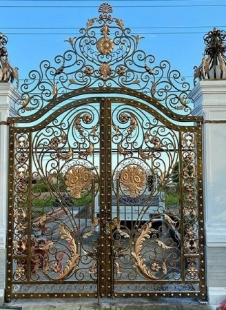 cửa cổng sắt mỷ thuật