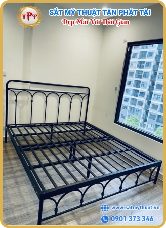 Giường ngủ mỹ thuật 04
